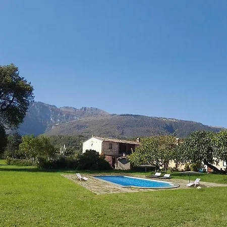Villa Zona Artigianale Callarella Sleeps 7 Pool *