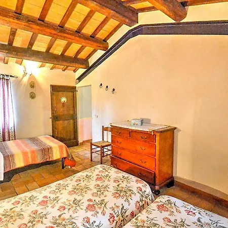 Zona Artigianale Callarella Sleeps 7 Pool * Sarnano